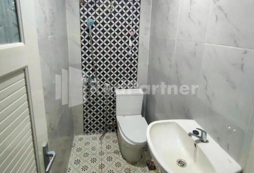 غرفة سوبيريور, The Paragon Hotel Cilacap Redpartner