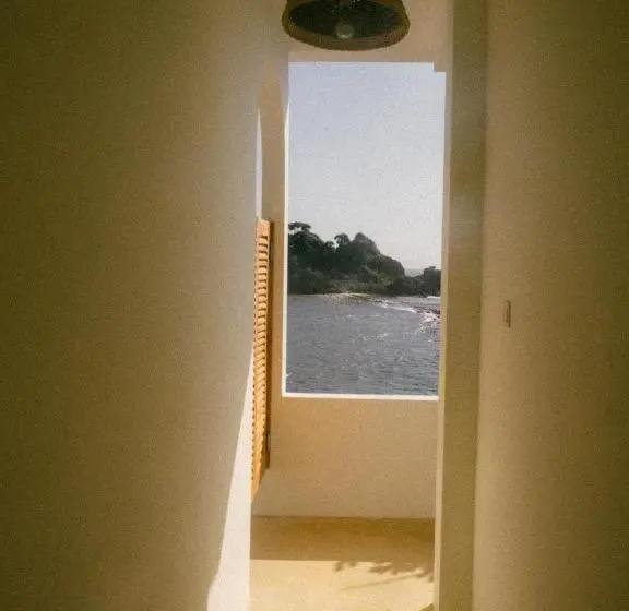 オーシャンビューのスタンダードシングルルーム, Blue Waves Surf House   Beach