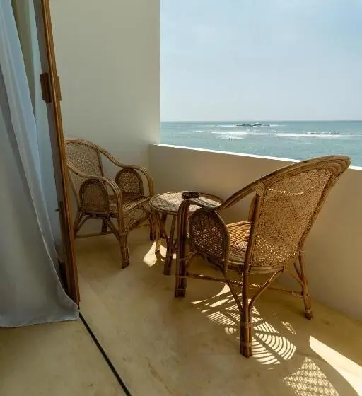 キングサイズベッドのスタンダードルーム, Blue Waves Surf House   Beach