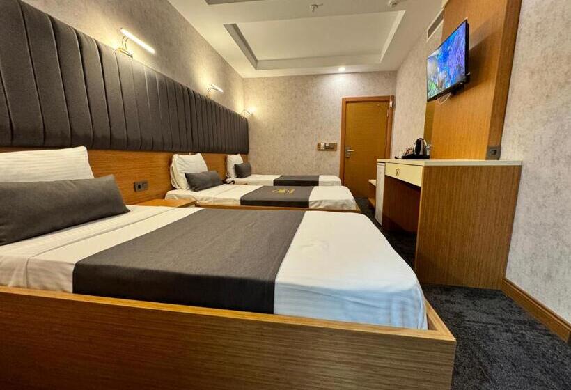 חדר סטנדרט לשלושה, E5 Park Otel