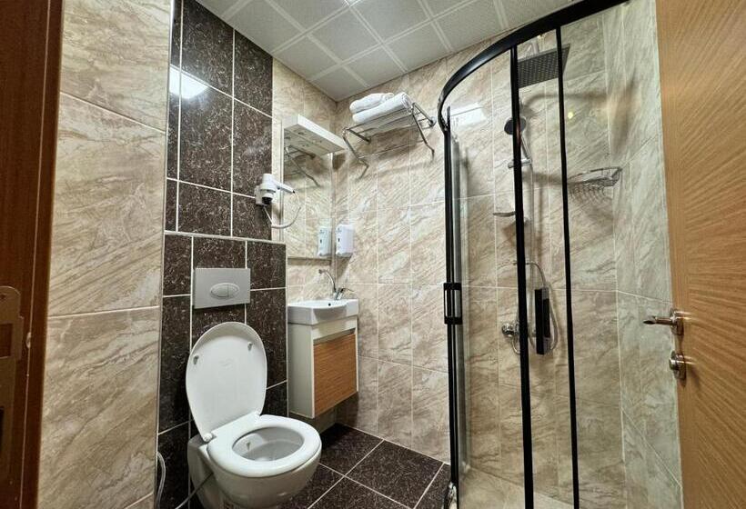 חדר אקונומי, E5 Park Otel