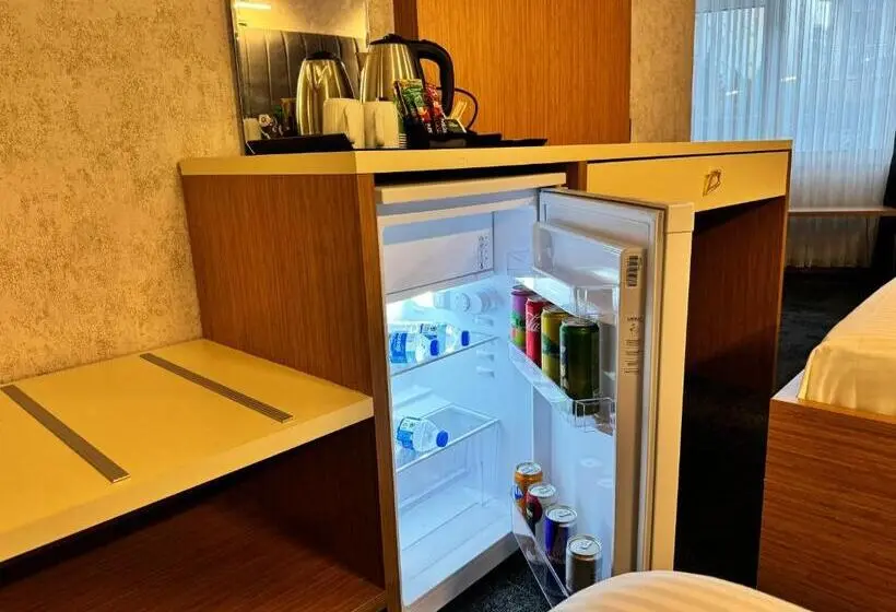 Standard Kolmen Hengen Huone, E5 Park Otel