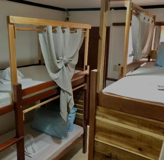 Cama em Quarto Partilhado, Hello Hostel