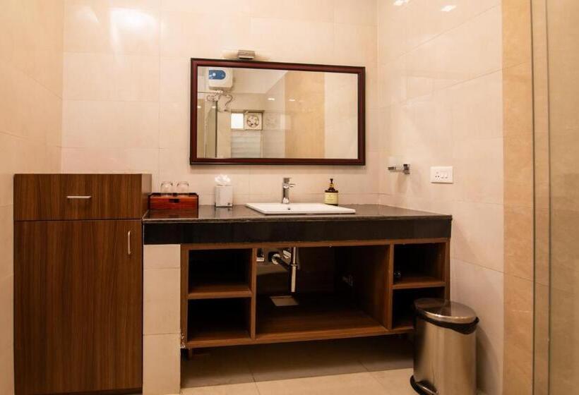 디럭스 스위트, Mayfair World Cup Village