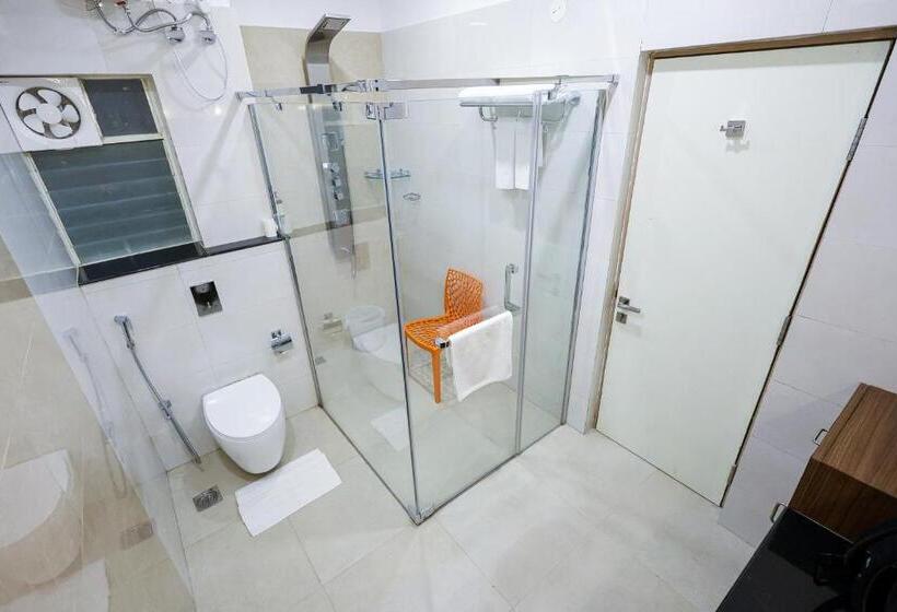 디럭스 스위트, Mayfair World Cup Village