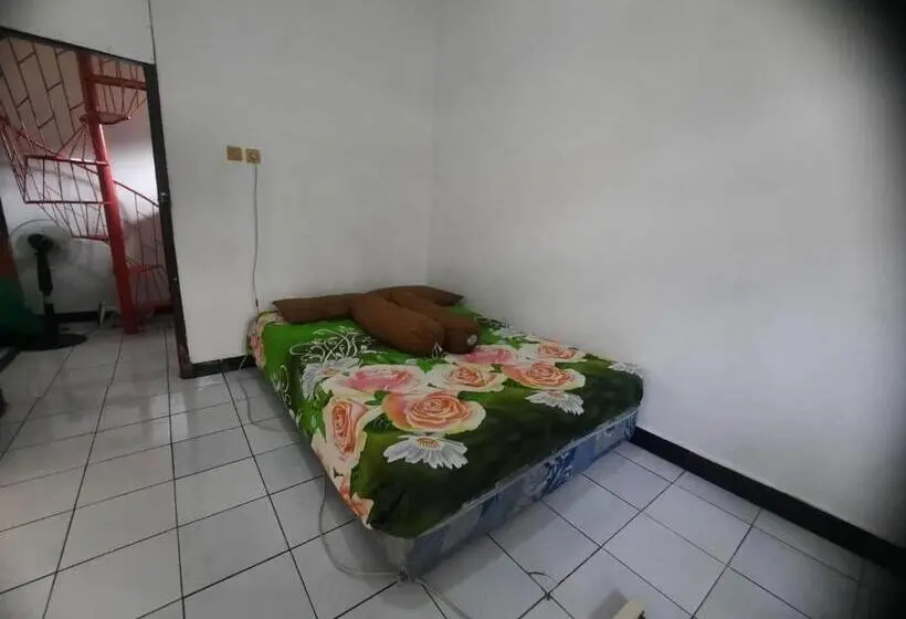 エコノミールーム, Spot On 93655 Home Stay Syariah Habibie