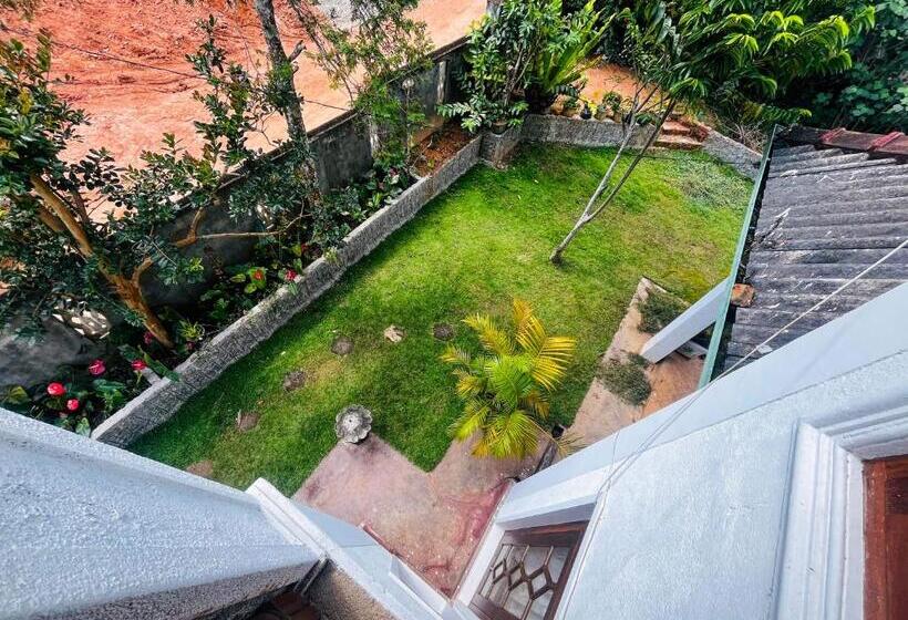 غرفة قياسية مزوَّدة بشُرفة, Sunbeamvilla