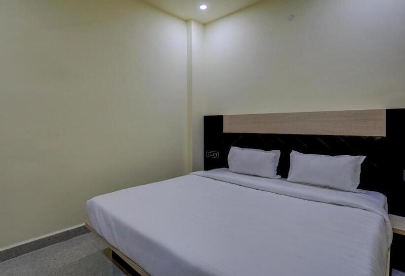 트리플 클래식 룸, Oyo Hotel Madhuram Residency