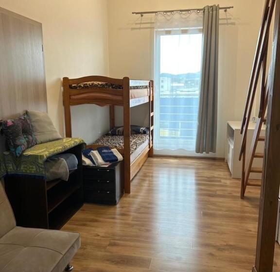 חדר סטנדרט לארבעה, Penzión Imrich Car