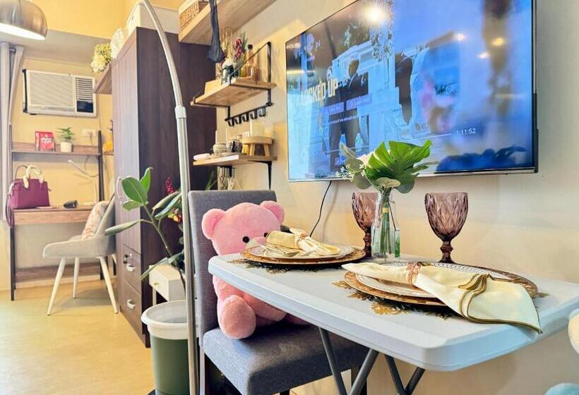 استودیو استاندارد با چشم‌انداز, Urban Oasis Condo Near Ayala Mall Centrio 2