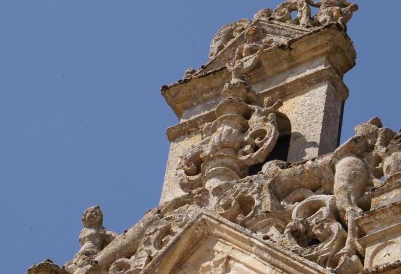 Полулюкс Повышенной Комфортности, Château De Tilly