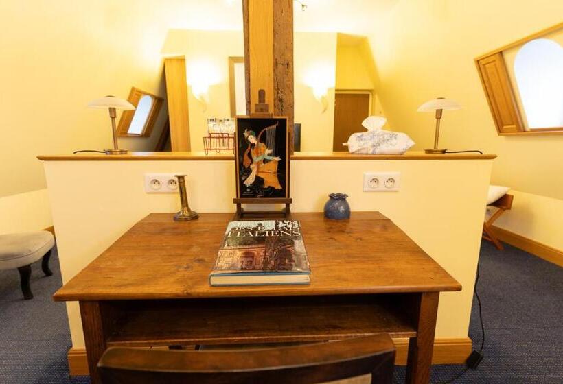 Номер Superior, Château De Tilly