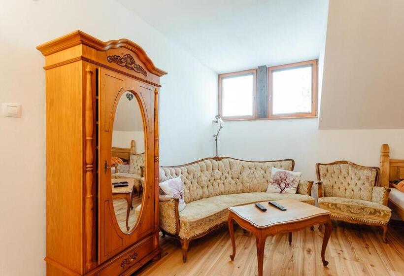 جناح عائلي, Penzión Eliška