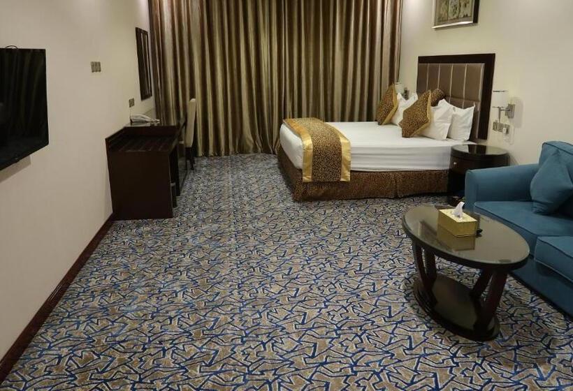 إستوديو قياسى, فندق اللوتس