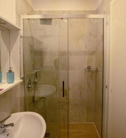 اتاق استاندارد یک نفره, B&b Zelia Napoli