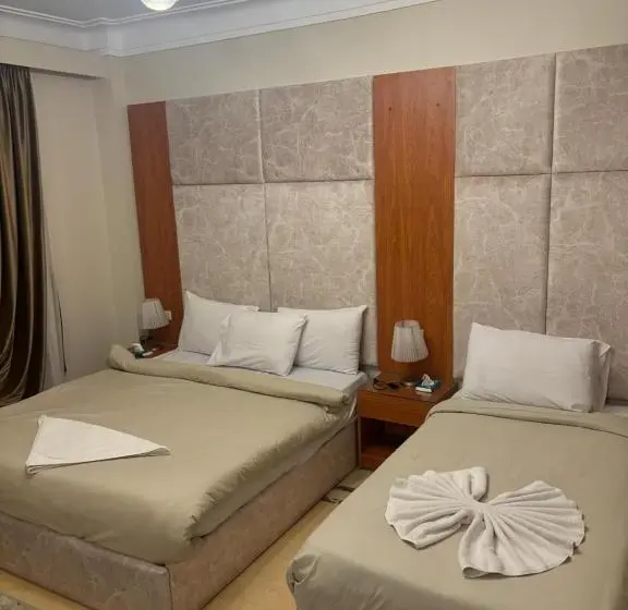 اتاق لوکس خانوادگی, Solima Pyramids Inn