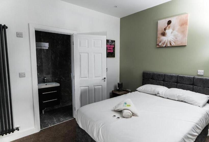 اتاق لوکس, The Get Away