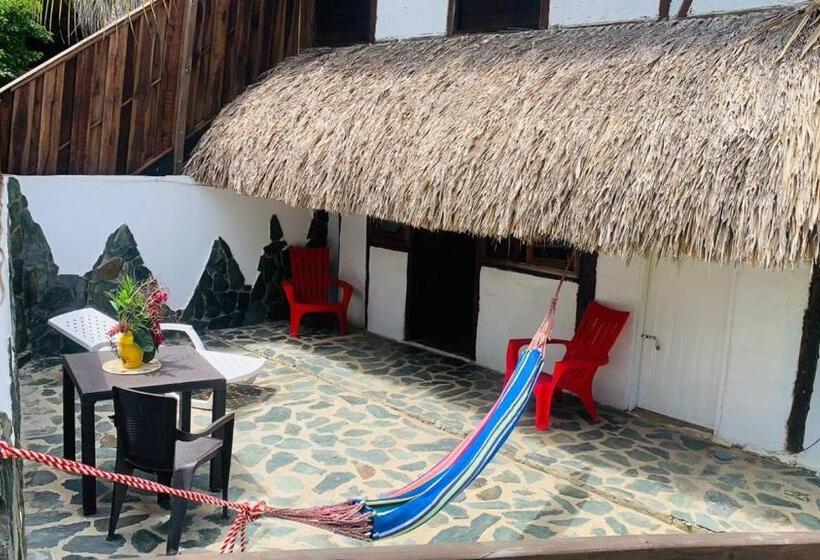 غرفة قياسية مزوَّدة بتراس, El Paraiso De Carmen