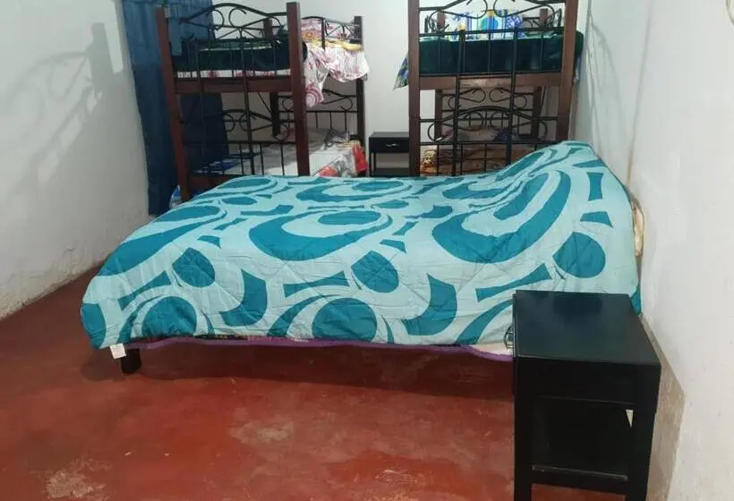 Perhehuone, Hostal Perla Del Norte