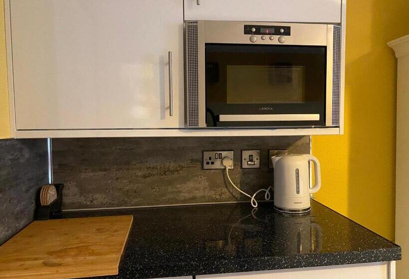 اتاق لوکس, The Suite No48