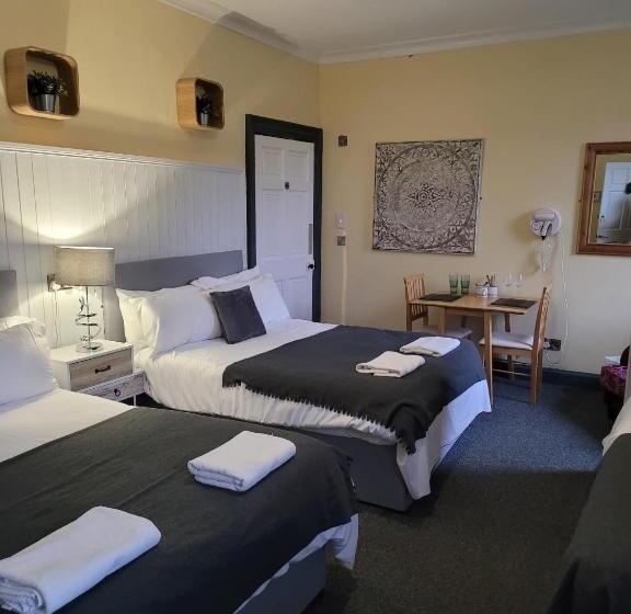 اتاق لوکس خانوادگی, The Suite No48