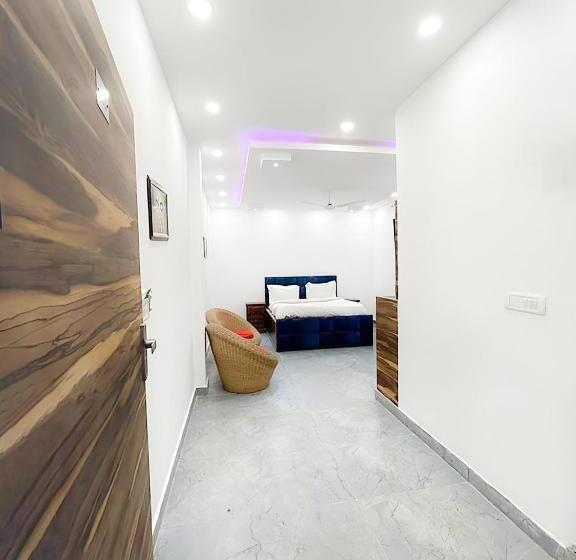 豪华房间, Roomshala 154 Hotel Atharv