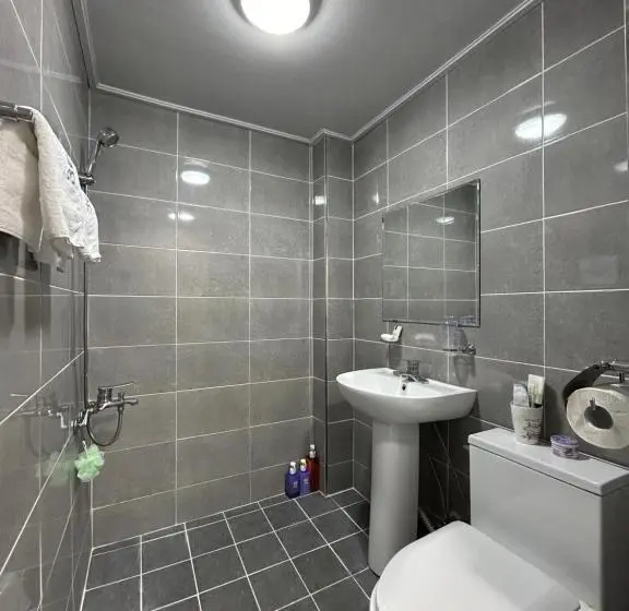 Standard Yhden Hengen Huone, 369 Motel