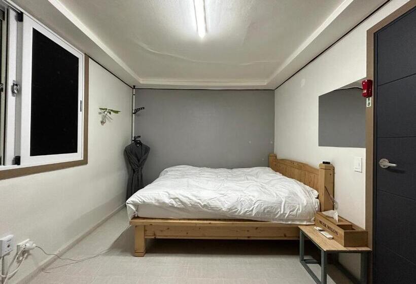 Номер Стандарт, 369 Motel