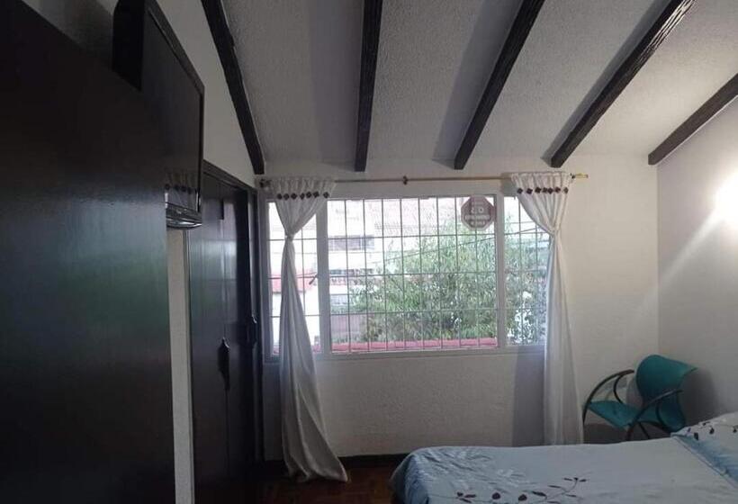 带阳台的三人标准间, Casa Hotel Calle 100