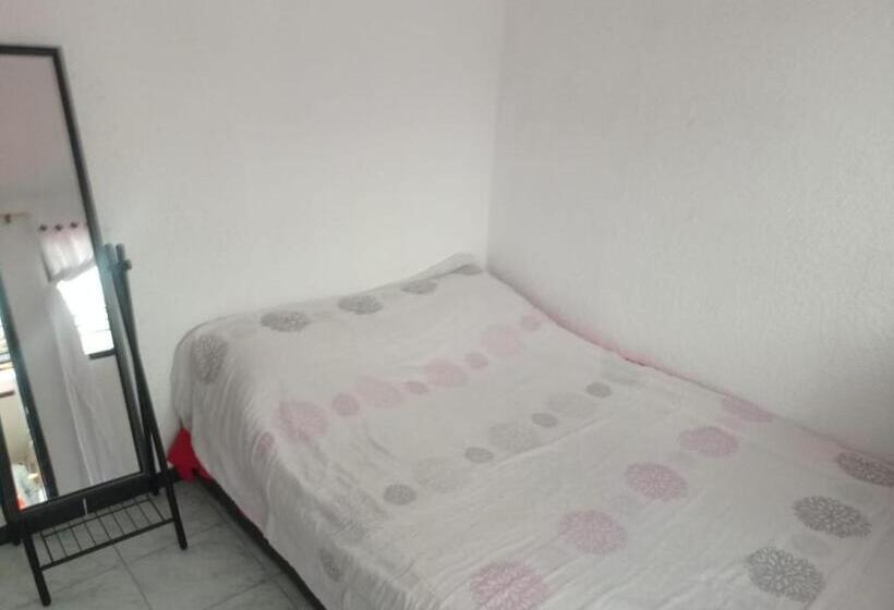 标准单人间, Casa Hotel Calle 100