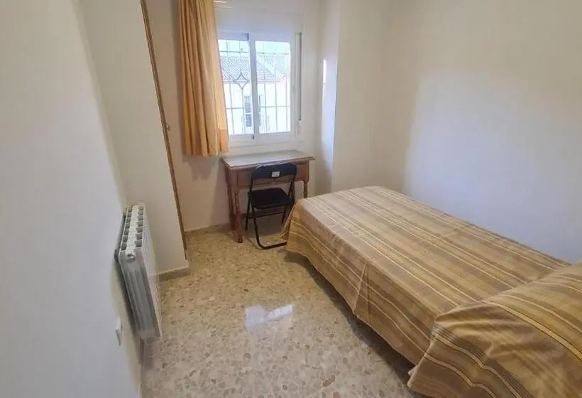 Standard Yhden Hengen Huone, Albergue La Tiñosa