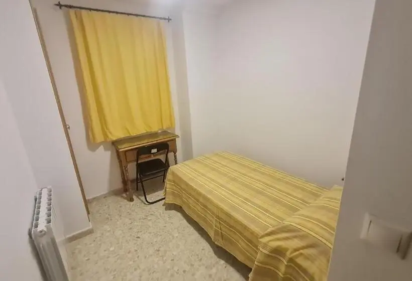 Standard Yhden Hengen Huone, Albergue La Tiñosa