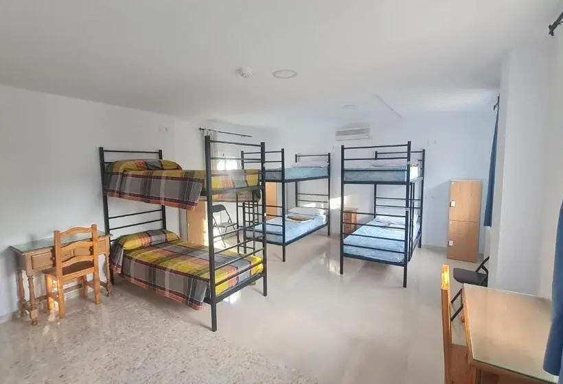 Perhehuone, Albergue La Tiñosa