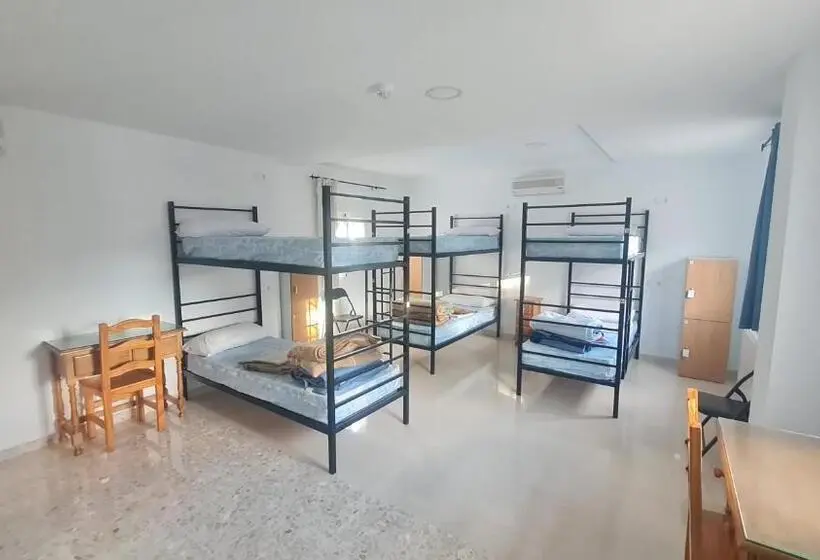 Perhehuone, Albergue La Tiñosa