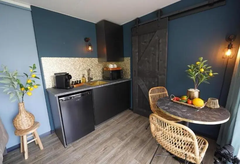 キングサイズベッドのスタンダードルーム, B&b/tiny House Bij Zee