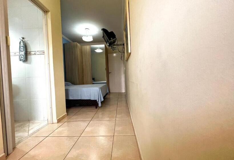 デラックスルーム, Mansão Azul