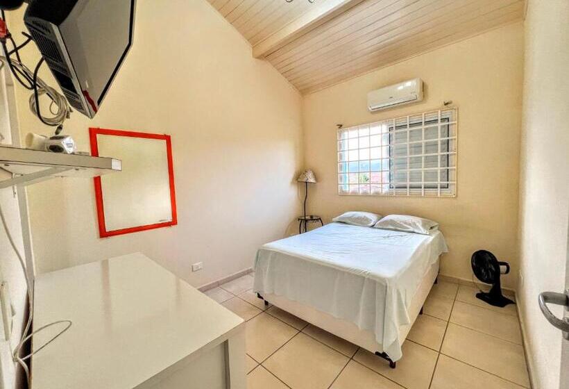 デラックスルーム, Mansão Azul