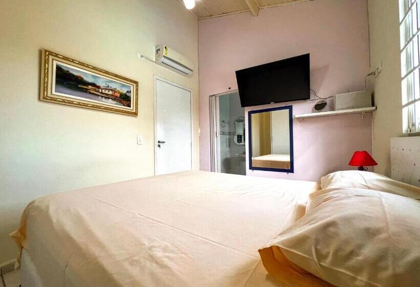 デラックスルーム, Mansão Azul