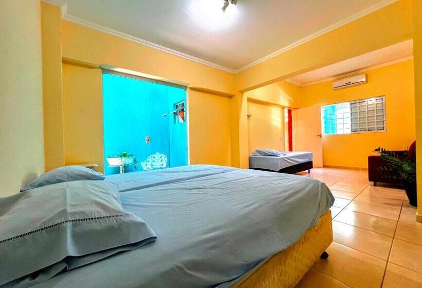 ファミリールーム, Mansão Azul