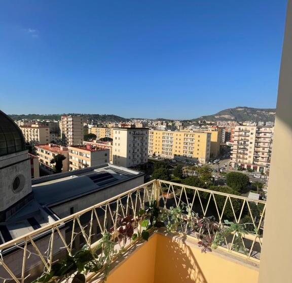 اتاق لوکس با بالکن و چشم‌انداز دریا, Ro&ro Napoli Luxury Rooms