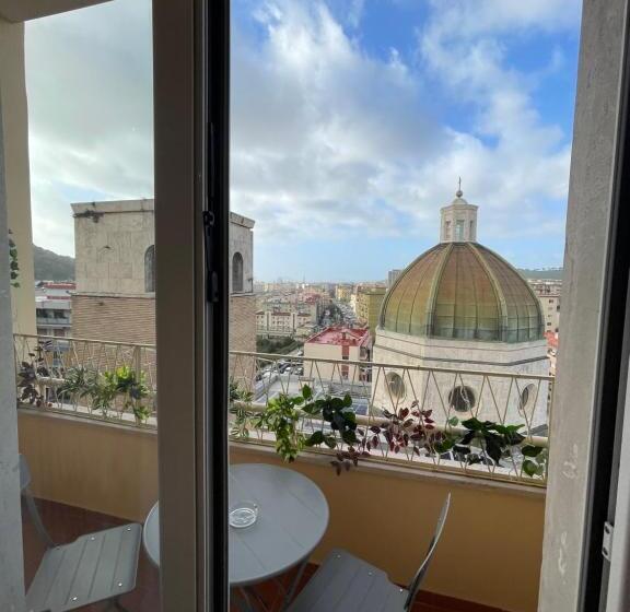 اتاق لوکس با بالکن و چشم‌انداز دریا, Ro&ro Napoli Luxury Rooms