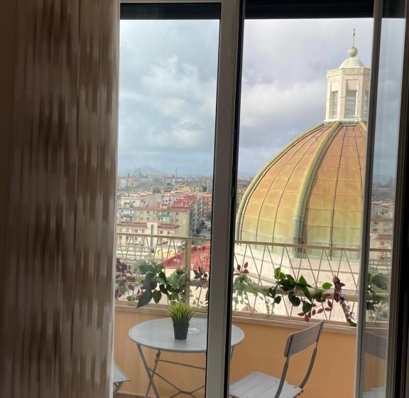 اتاق لوکس با بالکن و چشم‌انداز دریا, Ro&ro Napoli Luxury Rooms