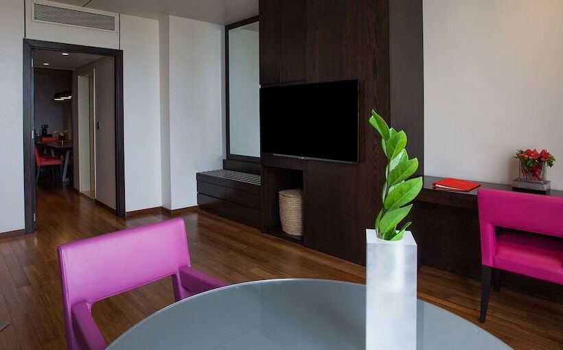 سوییت, Eko Hotel Signature
