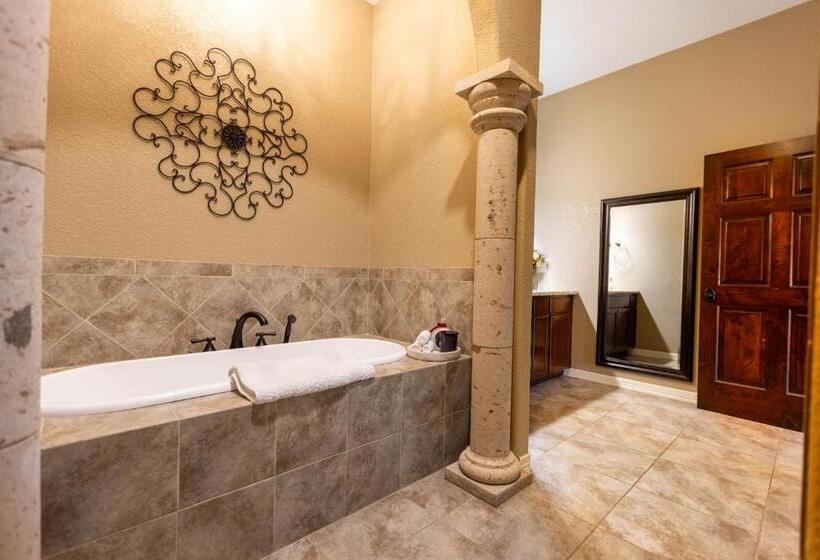 스위트, Messina Inn