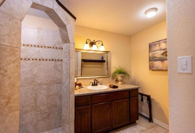 디럭스 스위트, Messina Inn