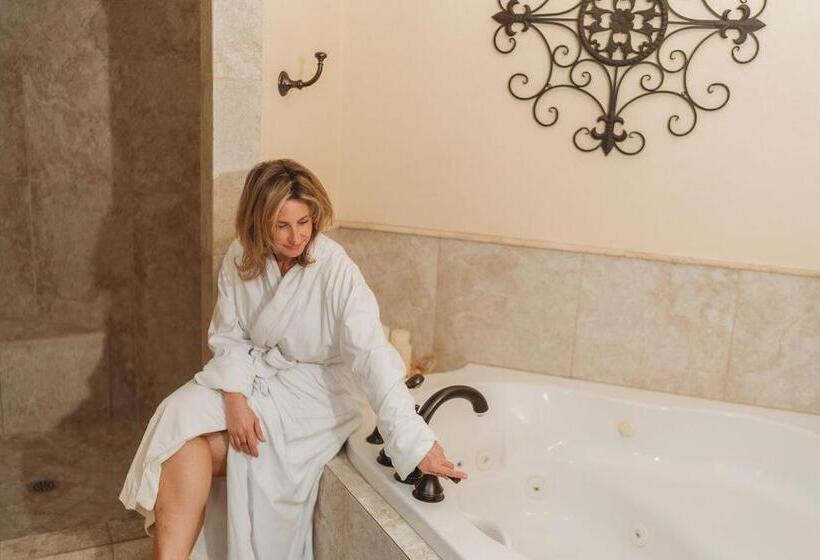 이그제큐티브 스위트, Messina Inn