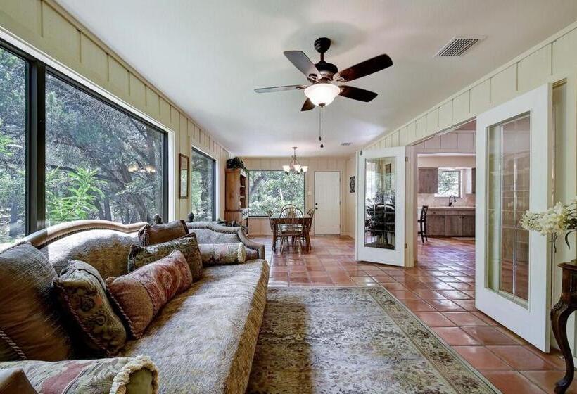 침실 2개 아파트, Messina Inn