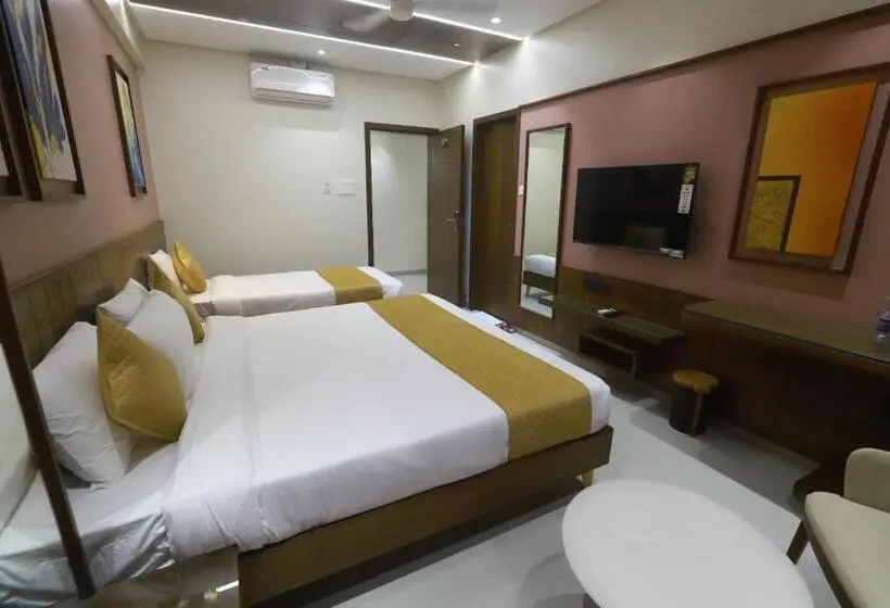 Standard Kolmen Hengen Huone, Riddhi Executive Latur