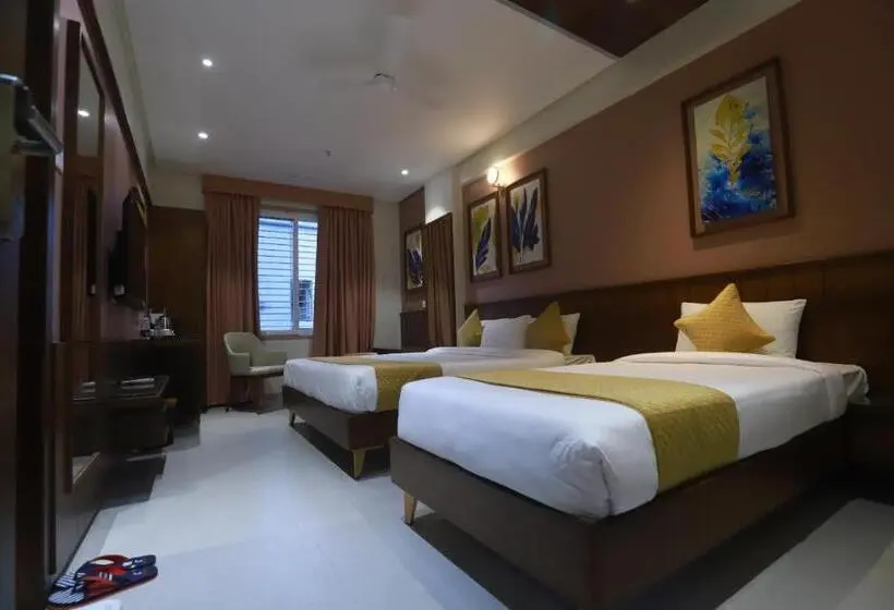 Standard Kolmen Hengen Huone, Riddhi Executive Latur