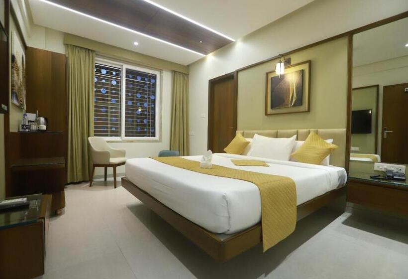 غرفة قياسية, Riddhi Executive Latur